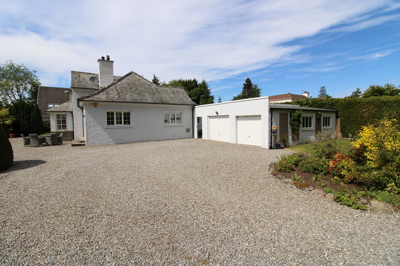 10 Drummond Crescent, Drummond, Inverness. IV2 4QR