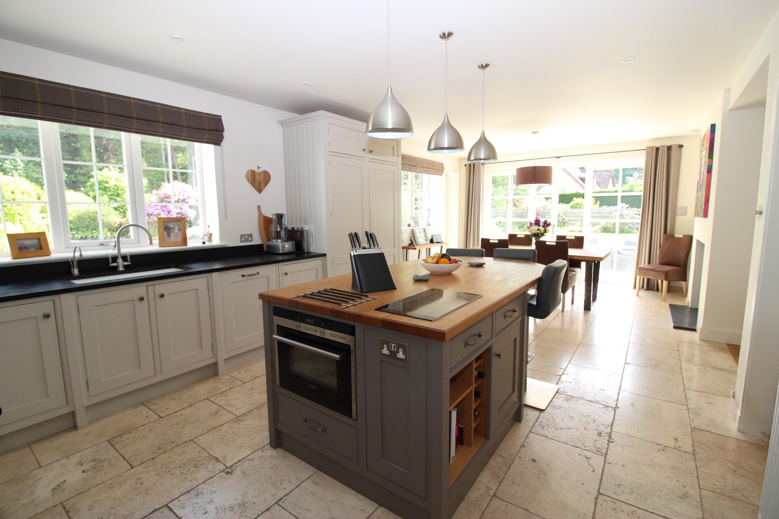 10 Drummond Crescent, Drummond, Inverness. IV2 4QR