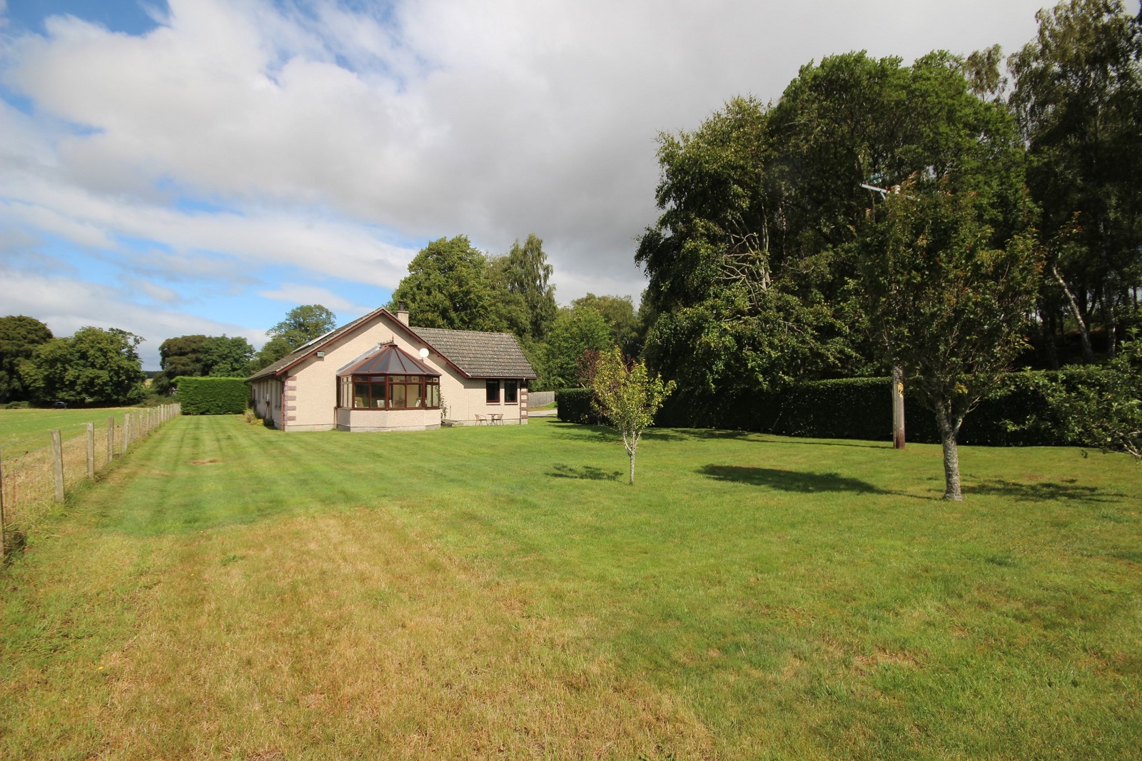 Merlewood Easter Urray, Muir Of Ord. IV6 7UL