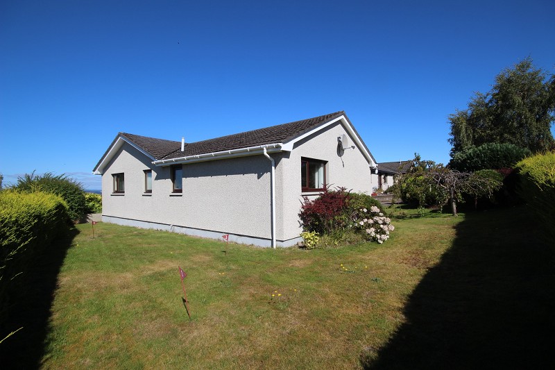 9 Burn Brae Terrace, Westhill, Inverness. IV2 5HD