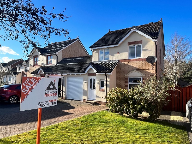 38 Castle Heather Avenue, Castle Heather, Inverness. IV2 4DR