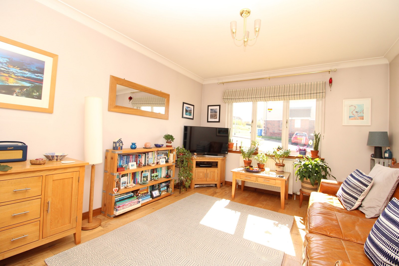 19 Morningfield Road, Slackbuie, Inverness. IV2 6AU