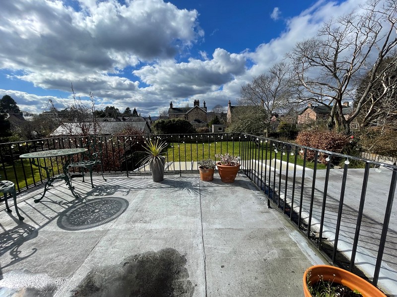 10 Old Mill Road, Kingsmills, Inverness. IV2 3HR