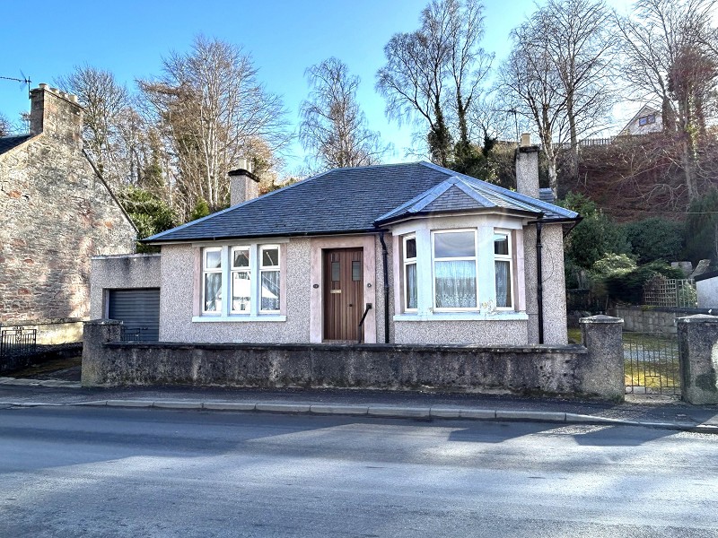 12 High Street, Clachnaharry, Inverness, Highland. IV3 8RB