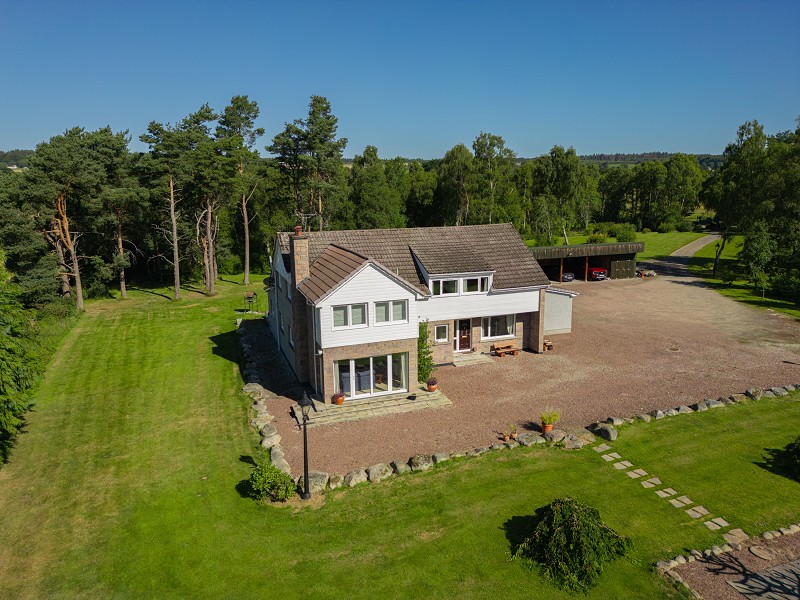 Ardenbeg House Tore, Muir Of Ord. IV6 7SD
