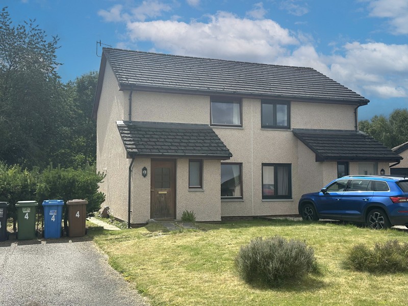 4 Fairways Avenue, Muir Of Ord. IV6 7PZ