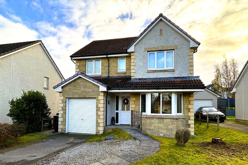 4 Greenwood Drive, Milton of Leys, Inverness. IV2 6GJ